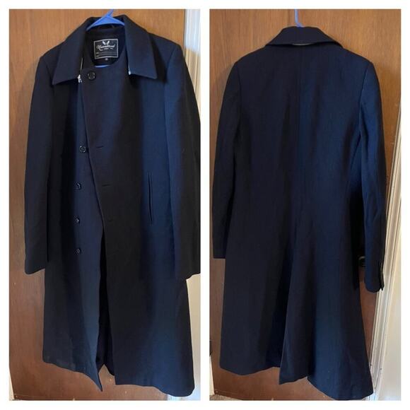 Unconditional London overcoat - Picture 2 of 13